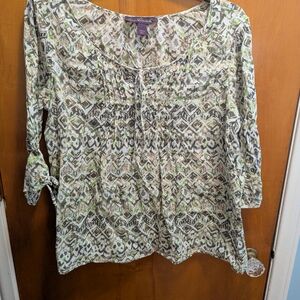 Gloria Vanderbilt Abstract Green and Gray Blouse